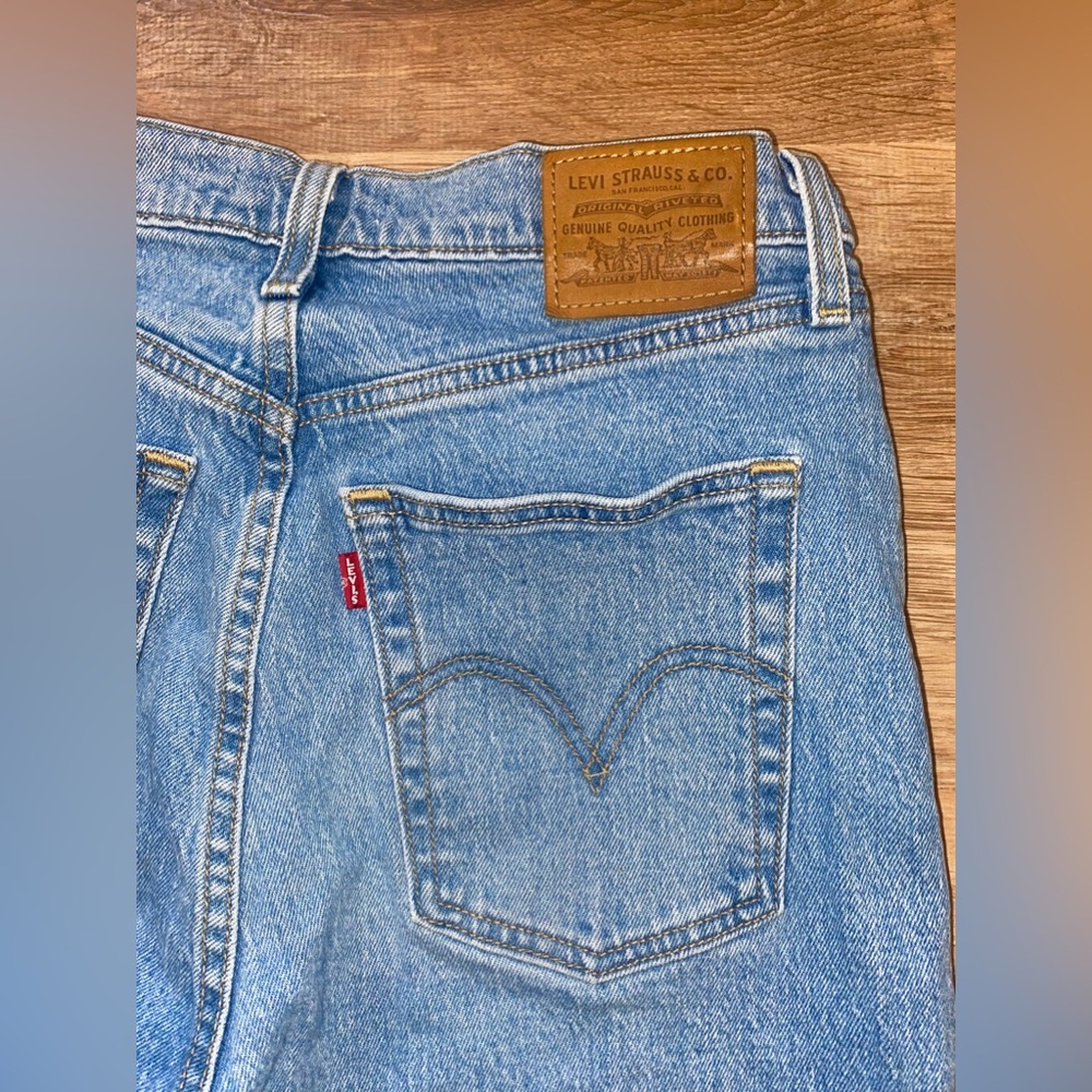 Levi’s Ribcage Straight Jeans